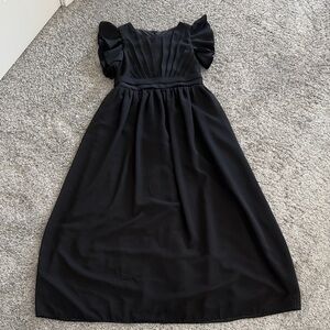 Elegant Black Maxi Dress with Ruffled Sleeves for school concert, dance, party